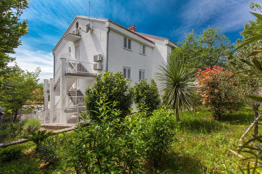 Apartments Casa Bianca ซริกเวนิซา ภายนอก รูปภาพ