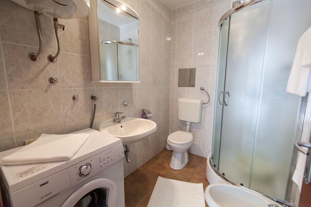 Apartments Casa Bianca ซริกเวนิซา ภายนอก รูปภาพ