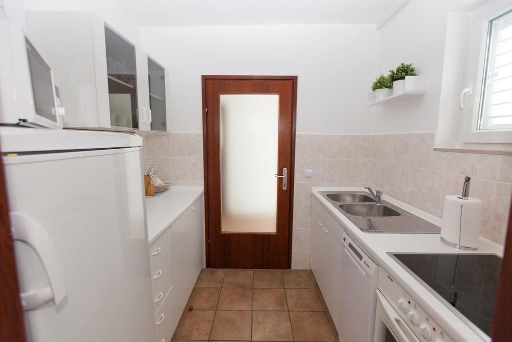 Apartments Casa Bianca ซริกเวนิซา ภายนอก รูปภาพ