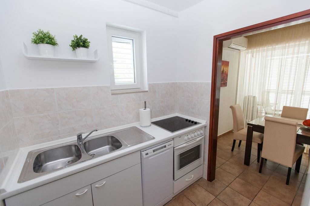 Apartments Casa Bianca ซริกเวนิซา ภายนอก รูปภาพ