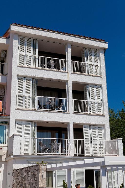 Apartments Casa Bianca ซริกเวนิซา ภายนอก รูปภาพ